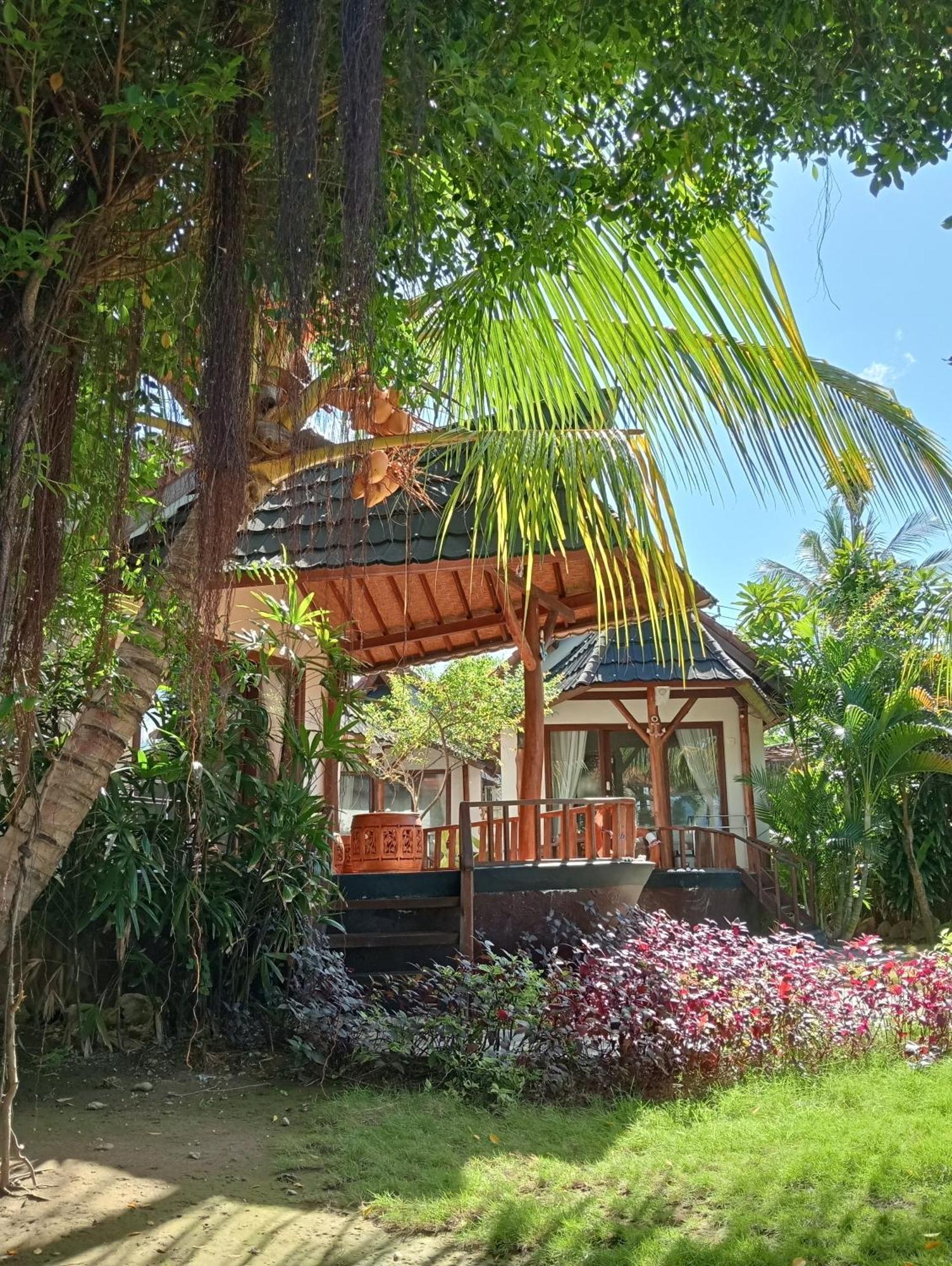 The Umah Prahu Hotel Batununggul Exterior foto